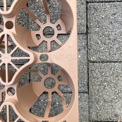 兼弥産業　育苗トレー　PMT-24　カーメンくんカラーの画像