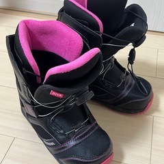 スノーボードブーツ　23.5cmの画像