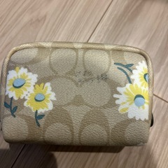 coach メイクポーチの画像