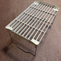 台所の水切り台の画像