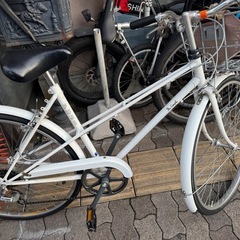 日米富士FUJI The Simple 26インチ ミキ　スト シティサイクル 外装6段 ホワイトの画像