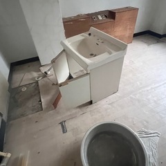 洗面台やベッドフレーム値段はその場で交渉しますの画像