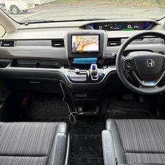 車検満タン令和９年12月　平成30年12月フリードハイブリッドワンオーナー　カロナビ、ETC、バックカメラ、ホンダセンシング、内装新車並みの画像