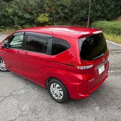 車検満タン令和９年12月　平成30年12月フリードハイブリッドワンオーナー　カロナビ、ETC、バックカメラ、ホンダセンシング、内装新車並みの画像