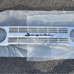 【 アピオ ヴィンテージアイアングリル JB64 JB74 JC74 専用】ジムニー シエラ 専用設計 取り付け 簡単 ボルトオン 純正 流用 耐久性 質感 高い 素材 スチール製 フロントグリルの画像