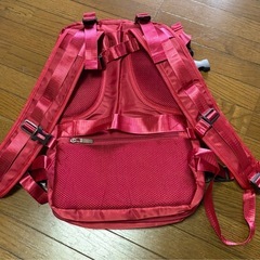 リュック　赤の画像
