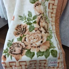 布団一組、アクリル毛布、掛け布団の画像