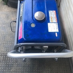 実働　台車付きで動かしやすい　ヤマハ　発電機　EF2300  100V  60Hz  2.3kVAの画像