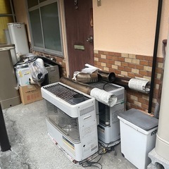 煙突式
コロナ灯油ストーブや灯油缶 の画像