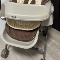 電動ハイローチェアの画像