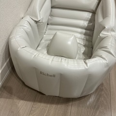richell ベビーバスの画像
