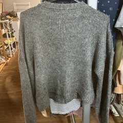 カーディガン🩶ニット生地🧶GRLFサイズ丈50cm身長57cm肩幅65cm袖丈48cmグレーの画像