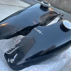 ハーレー　分割式タンク　希少ガソリンキャップ　の画像