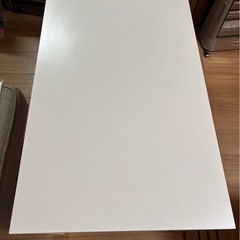 IKEA コーヒーテーブルの画像