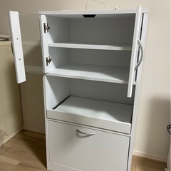 食器棚の画像