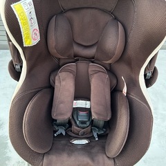 エールべべ　クルット3i プレミアム　チャイルドシートの画像