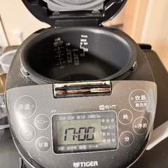 TIGER IHジャー炊飯器 JPF-A550 炊きたての画像