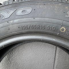 TOYO スタッドレスタイヤの画像