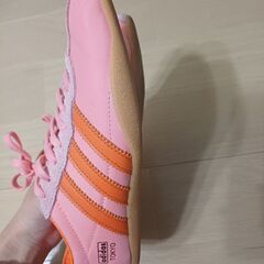 アディダス23.5cmの画像