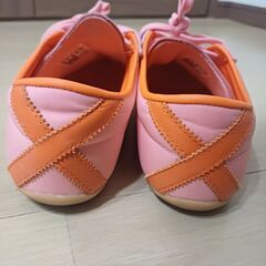 アディダス23.5cmの画像