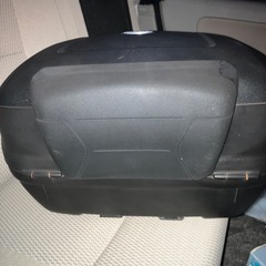 GIVI リアボックス　バイク　
ヘルメット２個分の画像