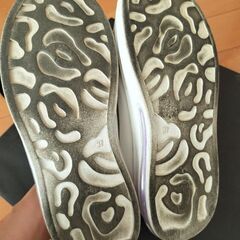 一度使用　23センチ　スニーカーの画像