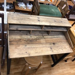 アンティーク調 天然木　デスクの画像