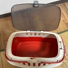 わんちゃんのキャリーバスケットの画像