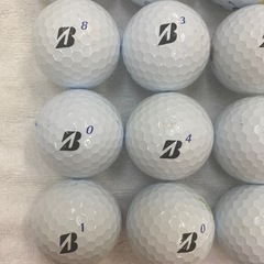 ブリジストン TOUR B XS ホワイト 24球の画像