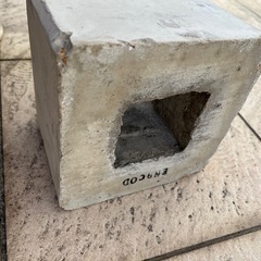 コンクリートブロック5個の画像