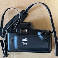 カメラ　EOS1000S　ジャンク品の画像