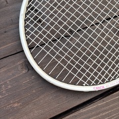 バドミントンラケット IGNIO 白／ピンクの画像