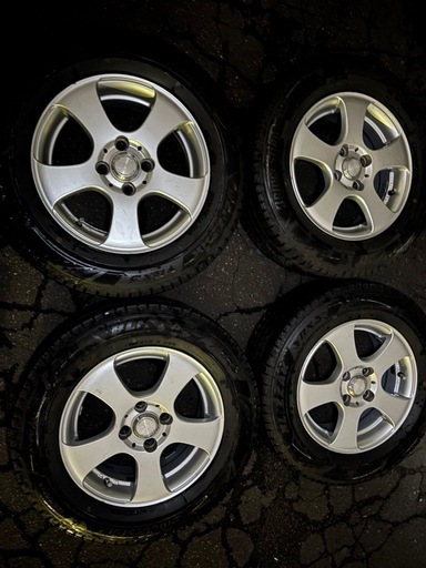 スタッドレス　VRX3 185/65R14 バリ山