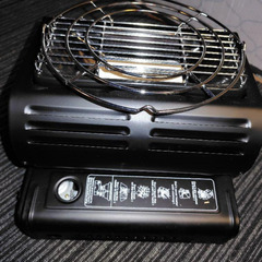 ポータブル カセットストーブ　ブラック グリル付きの画像