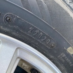 13インチ スタッドレス 4本セットの画像