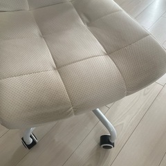 オフィスチェア レザー デスクチェア（白）の画像