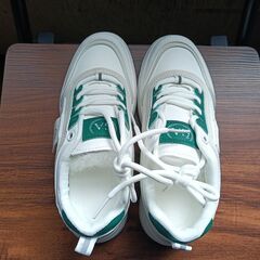 新品 23.5cm レディース スニーカー ホワイト シューズ 靴 カジュアル(916-Z)の画像