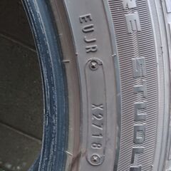 価格下げました！中古スタッドレス225/50R17室内保管パンク無し・15インチ他サイズもあります(^^♪の画像