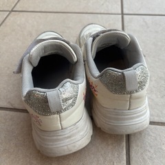 通学用スニーカー　中古スニーカー
　の画像