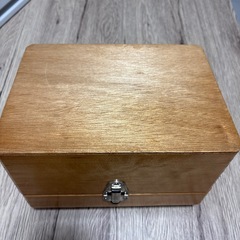 レトロ　救急箱の画像