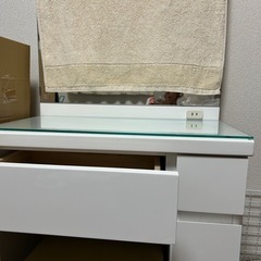 ニトリ　ドレッサー白の画像