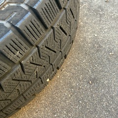 15インチホイール付きスタッドレスタイヤ4本セット の画像