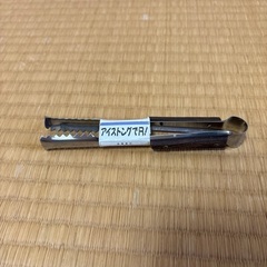 ステンレススチール製のトング　約15cmの画像