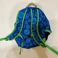 青のリュック パトカー付きの画像