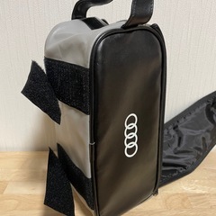 アウディ　純正エンジンオイル　5W-30 1L ケース付の画像