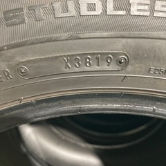 スタッドレス　タイヤ　215/60 R17の画像