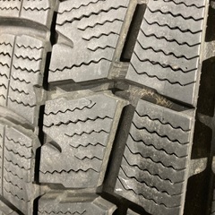 スタッドレス　タイヤ　215/60 R17の画像
