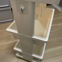 【無料】プラスチックワゴンの画像