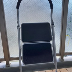 脚立（ステップ式）の画像