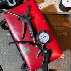 コンプレッサー　リールなどなど付きの画像